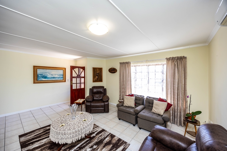 To Let 3 Bedroom Property for Rent in Gonubie Eastern Cape